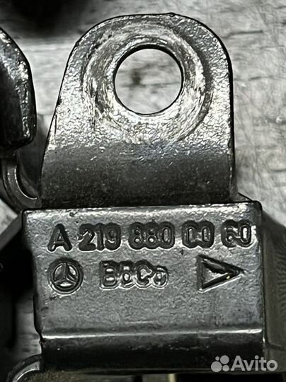 Замок капота мерседес w219