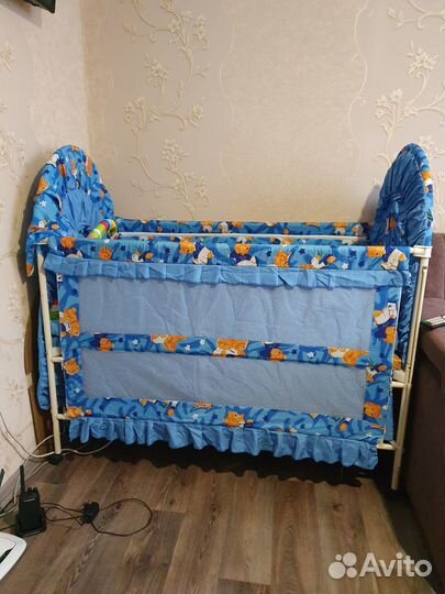 Детская кроватка