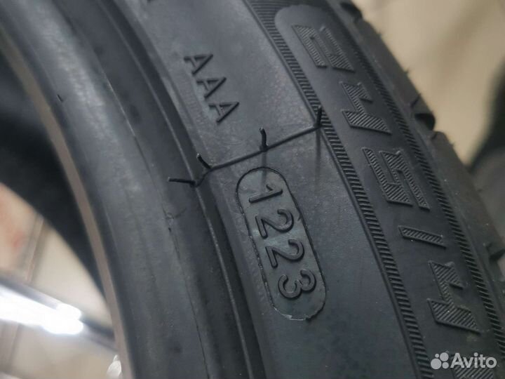 Windforce Catchfors UHP 245/40 R17 95W