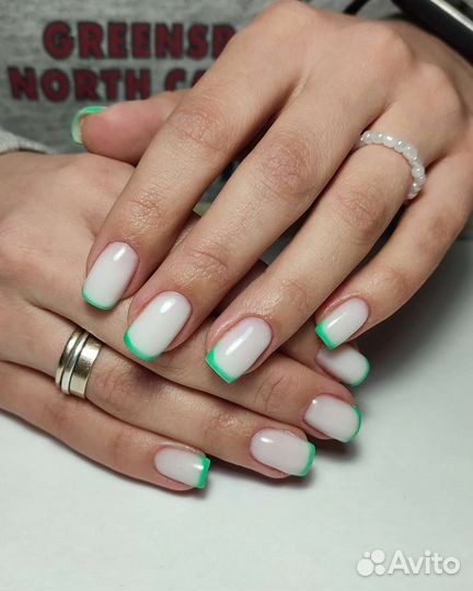 Услуги маникюра