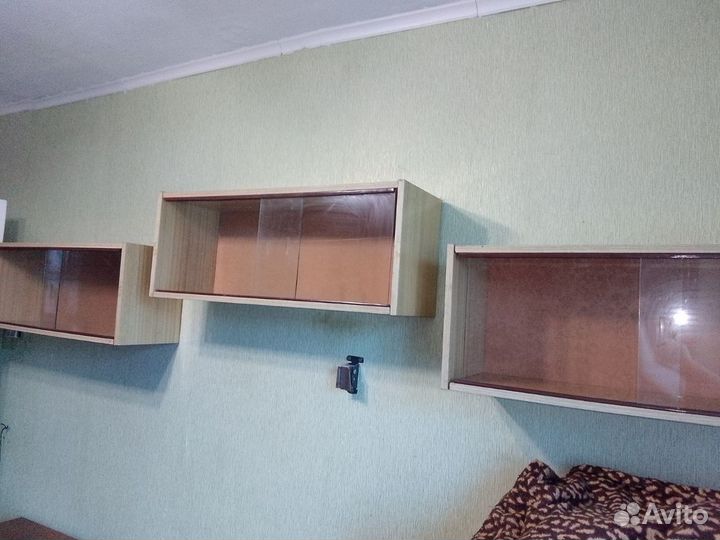 Полки книжные 3 шт