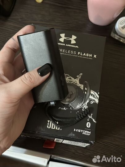 Наушники JBL