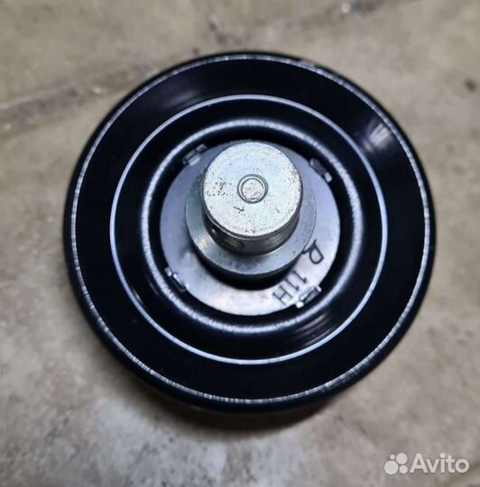 Ролик компрессера кондиционера toyota land cruiser