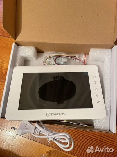 Видеодомофон Tantos Mia HD