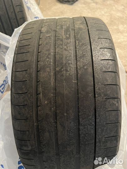 Yokohama Advan Sport V105 245/35 R19 и 275/30 R19
