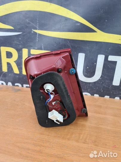 Фонарь задний правый Kia Mohave 1 D6EB 2008-2019