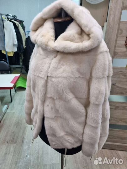 Шуба норковая с капюшоном