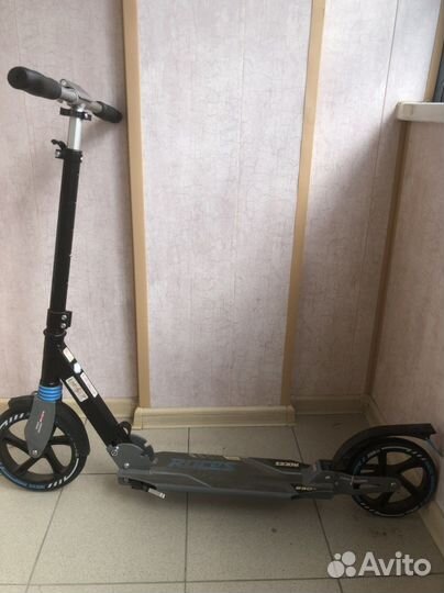 Самокат взрослый новый
