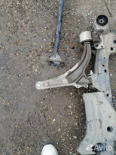 Cruze подрамник зад. Пер.Стабилизатор подушка двс