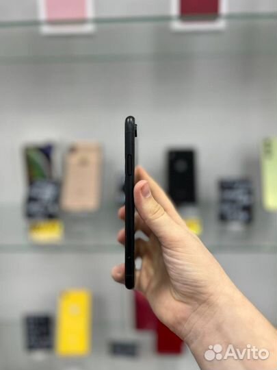 iPhone Xr, 128 ГБ