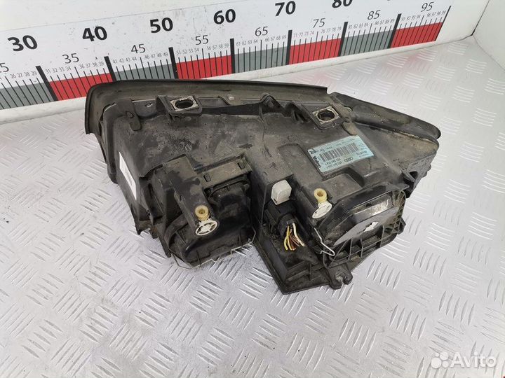 Фара передняя для Audi A4 B6 8E0941030C