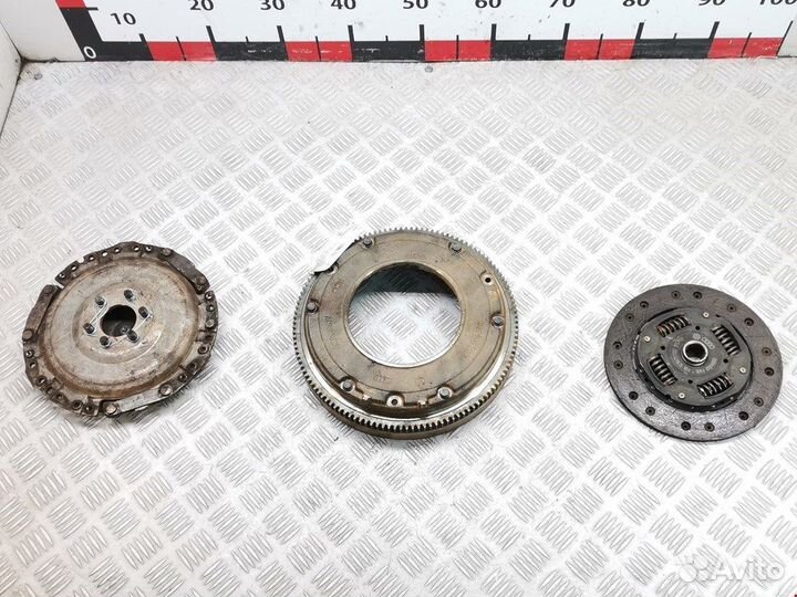 Маховик (демпфер сцепления) для Volkswagen Golf 4