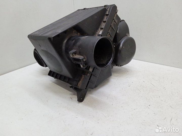 Корпус воздушного фильтра Nissan Navara D40 2.5