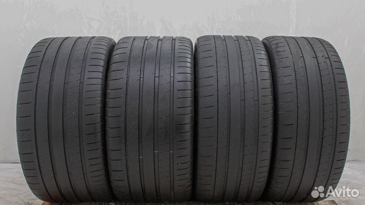Michelin Pilot Super Sport 255/40 R20 и 295/35 R20 101Y