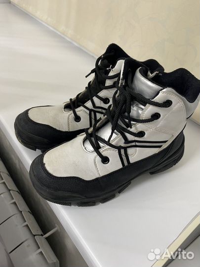 Ботинки демисезонные для девочки 34 размер