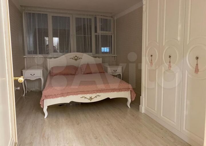 3-к. квартира, 72 м², 12/12 эт.