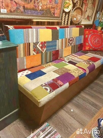 Диван двухместный в восточном стиле