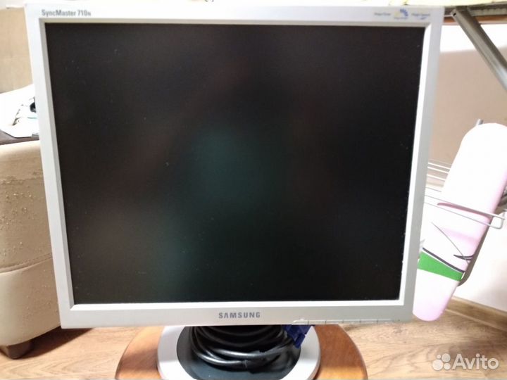 Монитор samsung