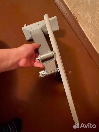 Кронштейн подставка под телевизор