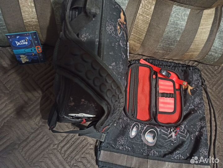 Рюкзак школьный для мальчика DeIune