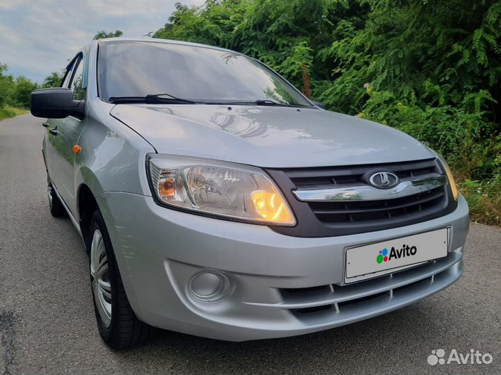 LADA Granta 1.6 МТ, 2012, 165 250 км