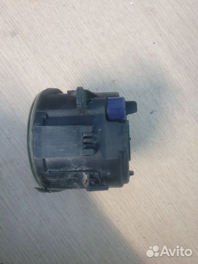 Фара противотуманная передняя левая Suzuki Grand