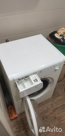 Стиральная машинка бу indesit