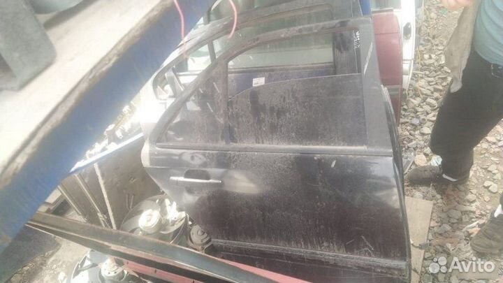 Дверь Mercedes C W202