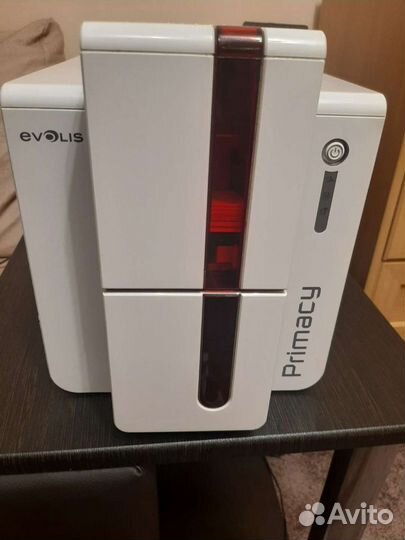 Принтердля печати пластиковых карт