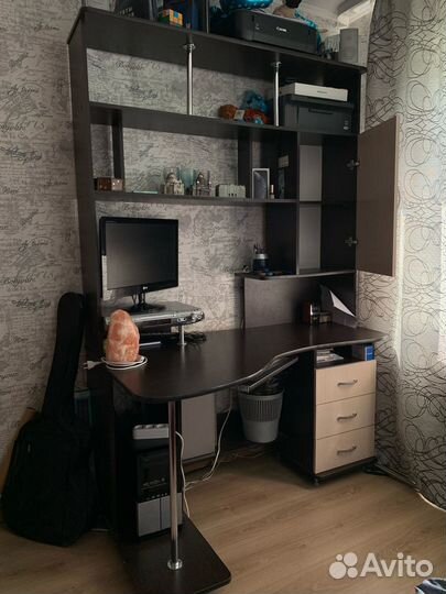 Компьютерный стол