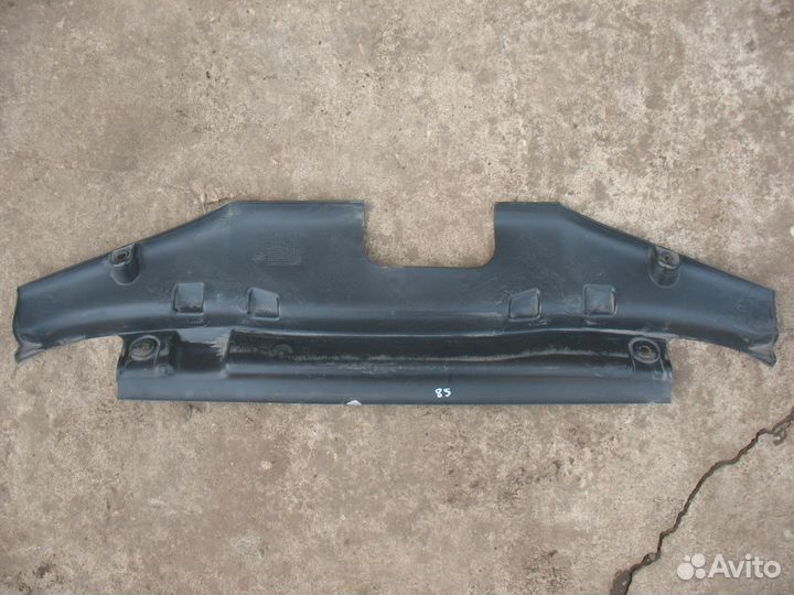 Накладка замка капота Nissan Primera P12