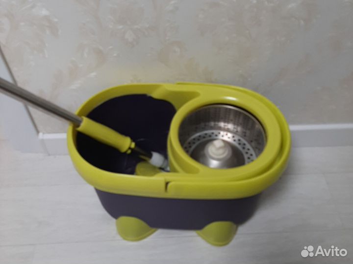 Ведро с отжимом на колесах