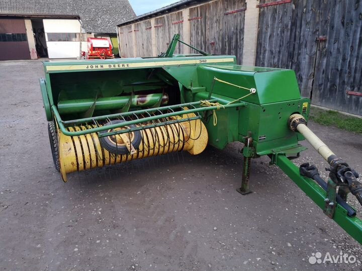 Пресс-подборщик John Deere 342, 2000