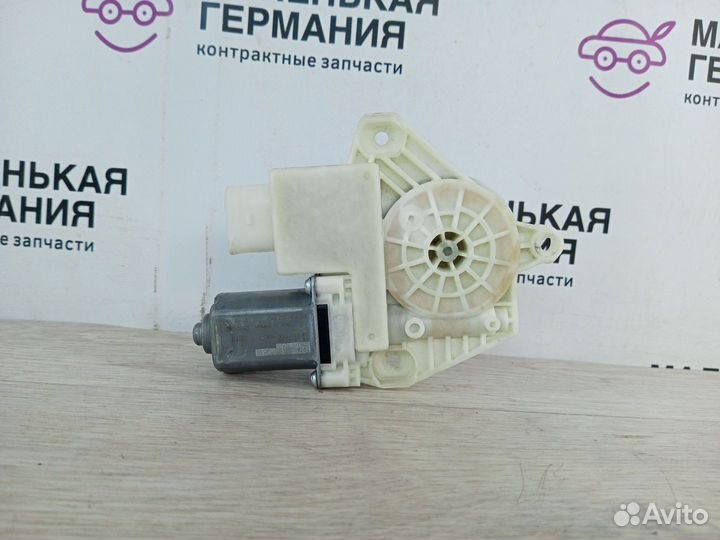 Моторчик стеклоподъемника передний левый BMW X3