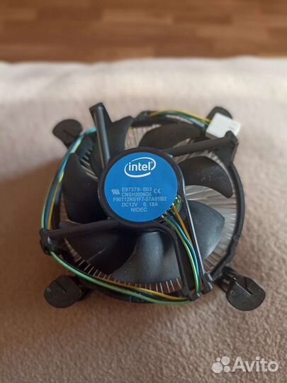 Кулер для процессора Intel E97379-003 заводской