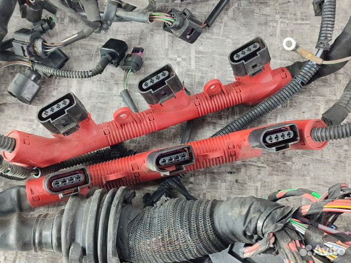 Проводка двигателя Audi Q5 8R 3.2 calb 2011