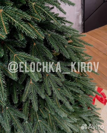 Ель искусственная