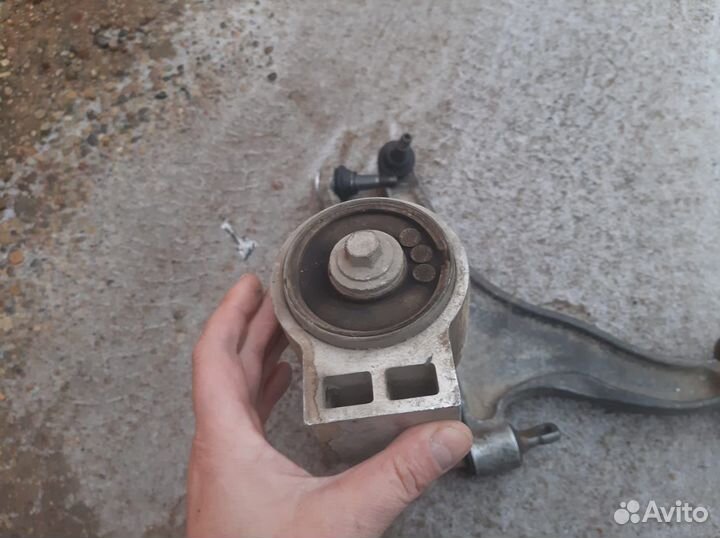 Рычаги передней подвески Cadillac SRX 4