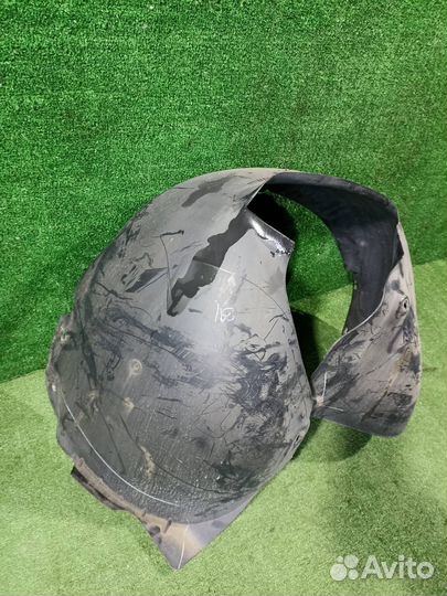 Подкрылок передний левый Volkswagen Golf 6 caxa