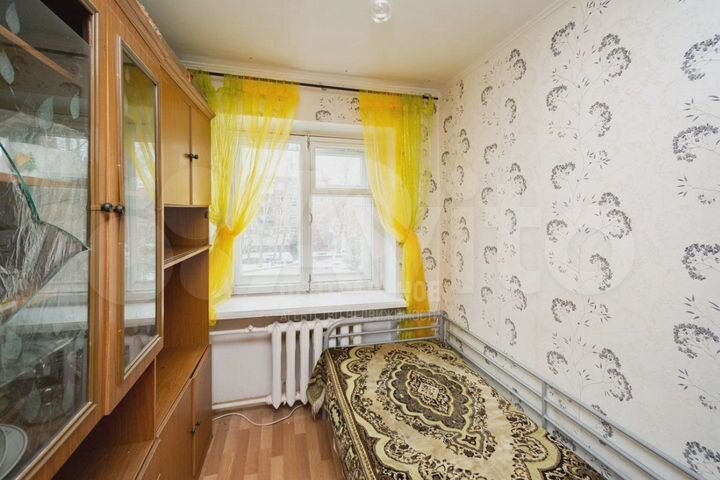 Комната 10 м² в 5-к., 3/5 эт.