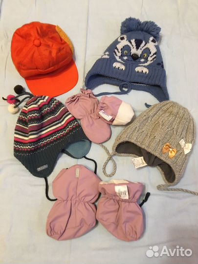 Шапки разм 46-48 и 48-50 девочкам и мальчикам