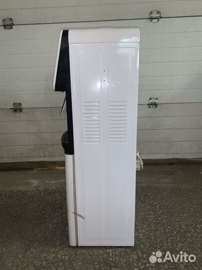 Кулер для воды бу