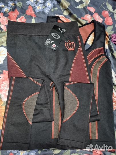 Спортивный костюм для фитнеса женский