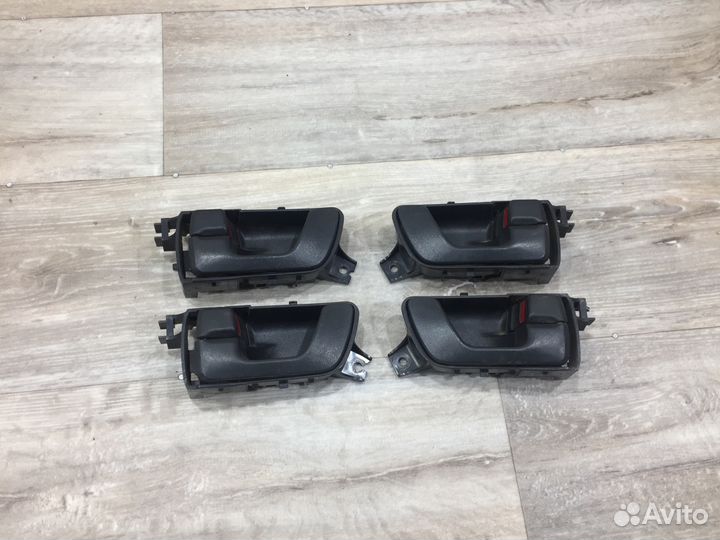 Ручка двери внутренняя левая правая Pajero 3