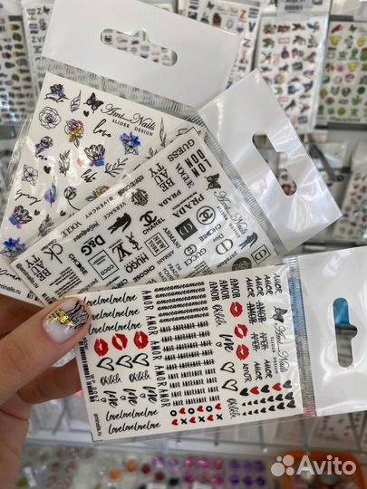 Слайдеры и наклейки для ногтей