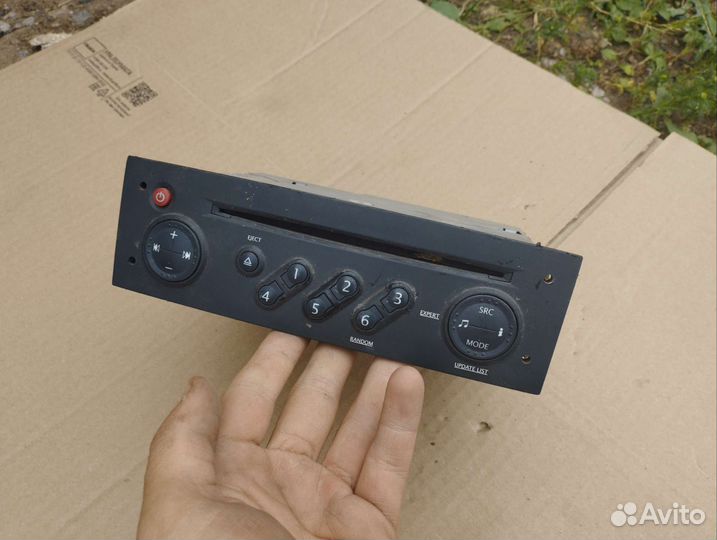 Штатная магнитола Renault Megane 2