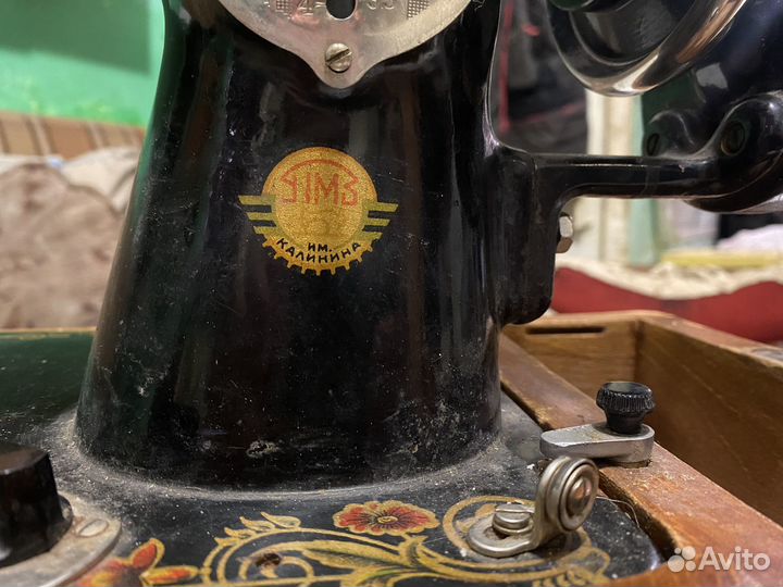 Продам швейную машинку