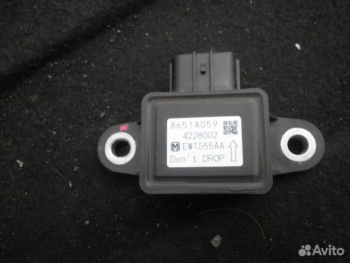 Датчик ускорения Mitsubishi Pajero Sport 2