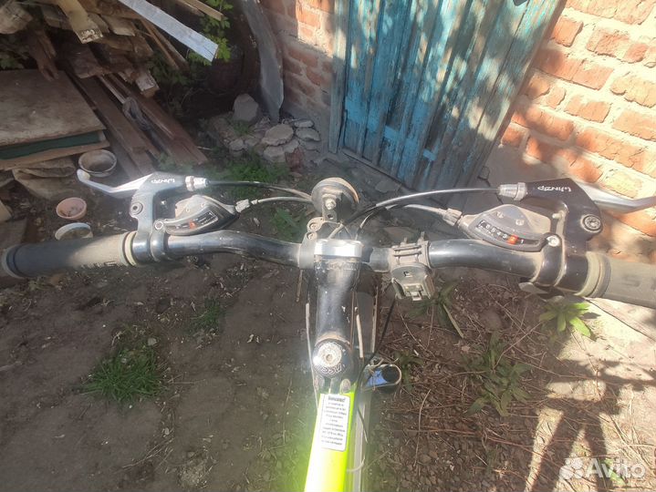 Stinger Aragon S220D