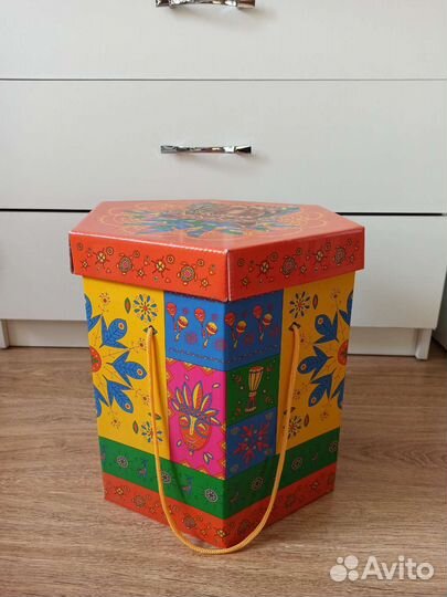 Коробка подарочная